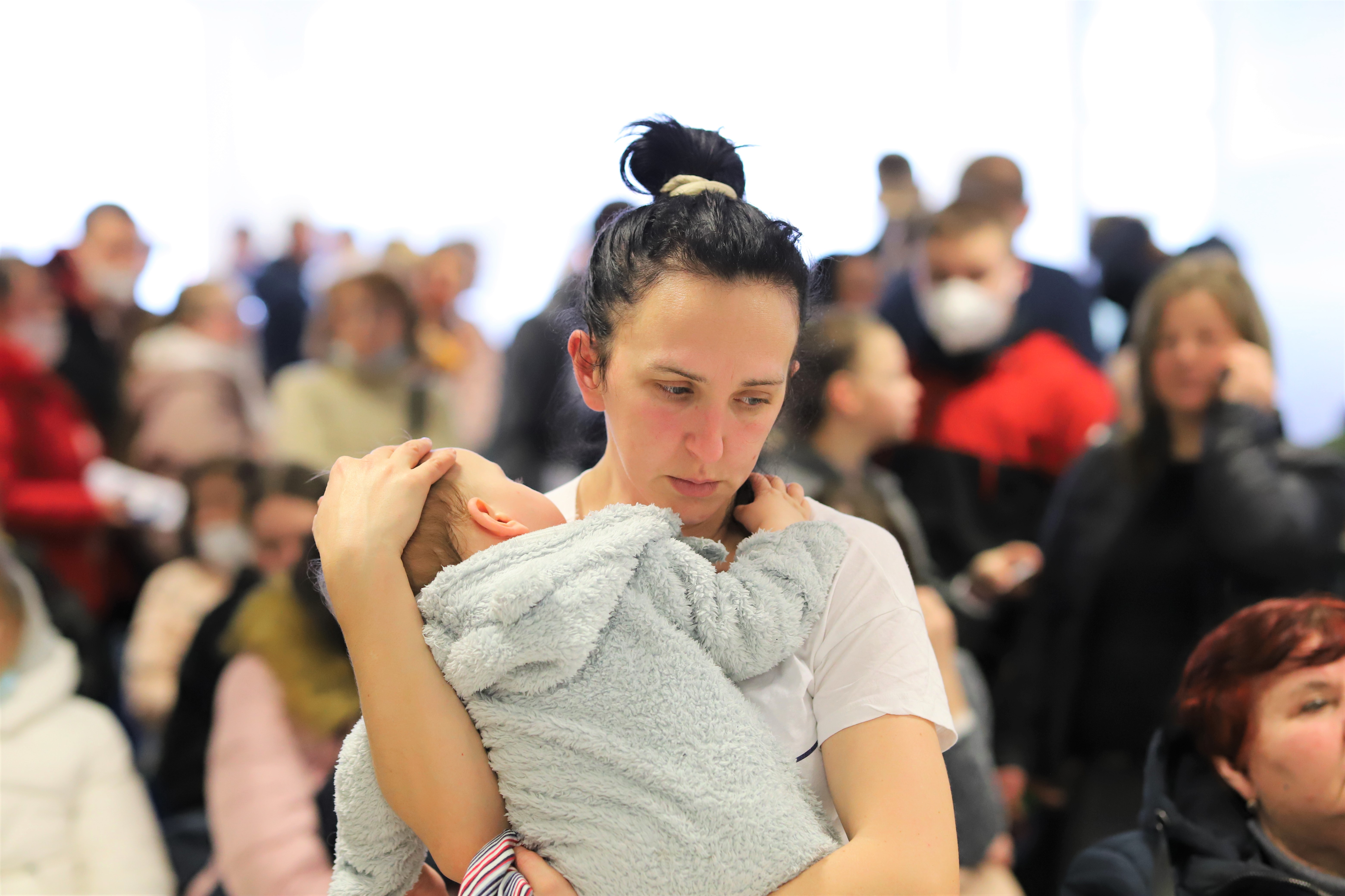 Arcidiecézní charita Praha zahajuje program Adopce Ukrajina v Česku. Je potřeba pomáhat s rozvahou - Arcidiecézní charita Praha