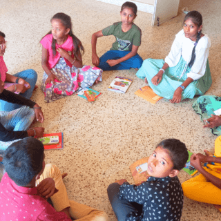 Adopce na dálku tábory Indie