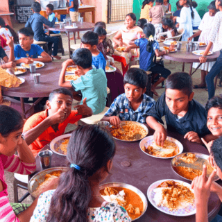 Adopce na dálku tábory Indie